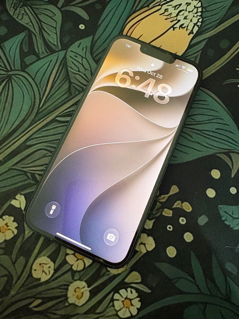 iPhone 13 128GB FU (Category: iPhone 13 Series) located in Lipa City. Submitted by prelaaavbaggage (Listing ID 1470843706, Image 2). Description: iPhone 13 128GB Factory unlocked 71% battery health No issue aside sa paint chips And minimal dents No history of repair Unit and case only Wag na po maghanap ng wala Slight nego SM Lipa meet up.