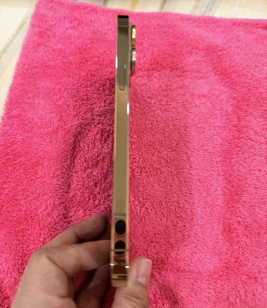 Iphone 13pm (Category: iPhone 13 Series) located in Quezon City. Submitted by anengfujiko (Listing ID 1470788499, Image 3). Description: Iphone 13pro max. 128GB 83% batt health. Gold color Complete with box (charging cable) Like new. Lady owned. First owner. Used as extra phone since bought. Camera,screen protector installed since bought. Super kinis. 25k. Only. (Pm me) Pwede sa maselan. Unli test sa meet up. .