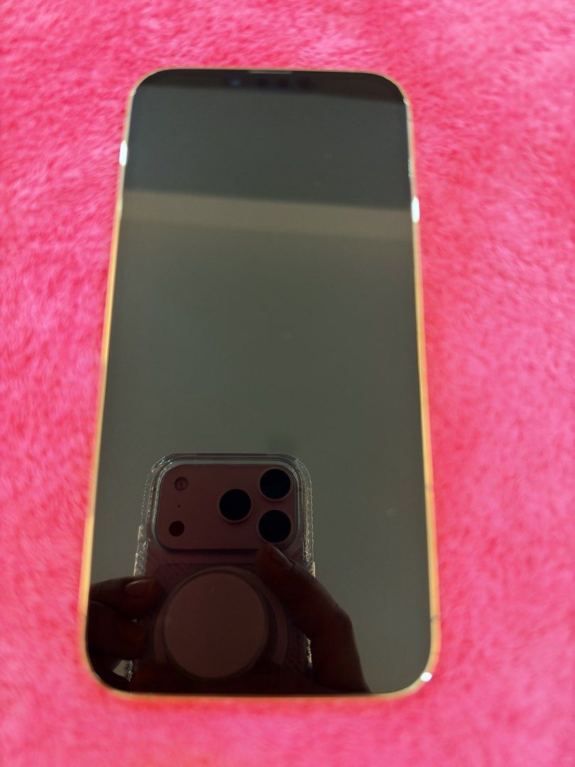 Iphone 13pm (Category: iPhone 13 Series) located in Quezon City. Submitted by anengfujiko (Listing ID 1470788499, Image 2). Description: Iphone 13pro max. 128GB 83% batt health. Gold color Complete with box (charging cable) Like new. Lady owned. First owner. Used as extra phone since bought. Camera,screen protector installed since bought. Super kinis. 25k. Only. (Pm me) Pwede sa maselan. Unli test sa meet up. .