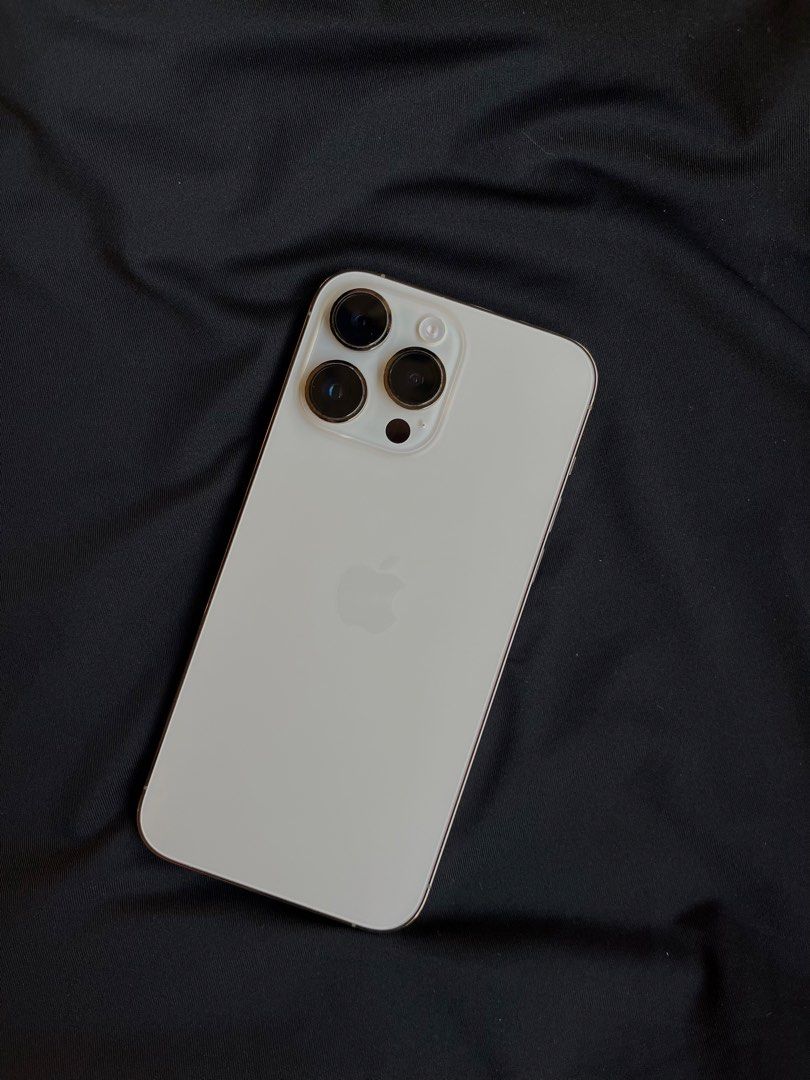 iPhone 14 Pro Max 256GB Gold Lady-Owned (Category: iPhone 14 Series) located in Cavite. Submitted by sereihee (Listing ID 1470792576, Image 1). Description: ✅ 76% Battery Health (Original Battery) ✅ with original new apple lightning cord ✅ Bought from PowerMac ✅ Lady owned ✅ NTC Approved ✅ No Sim Restrictions ✅ No History of Repair (never been opened) ✅ Reset all you want: Apple ID, Face ID, True Tone — all working ✅ All buttons/speakers working 