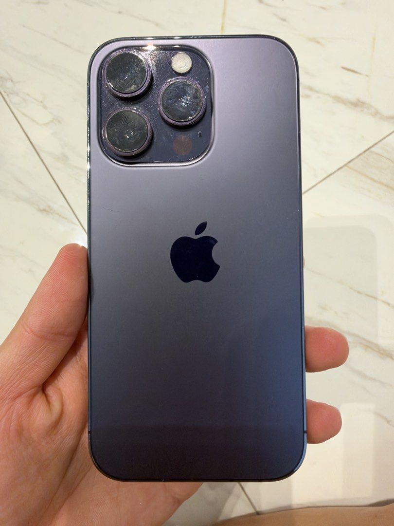 iphone 14pro 256GB (Category: iPhone 14 Series) located in Manila. Submitted by hindicave (Listing ID 1470796732, Image 2). Description: iphone 14pro 256GB battery 78% no issue please check the details carefully in the photos! with out box.