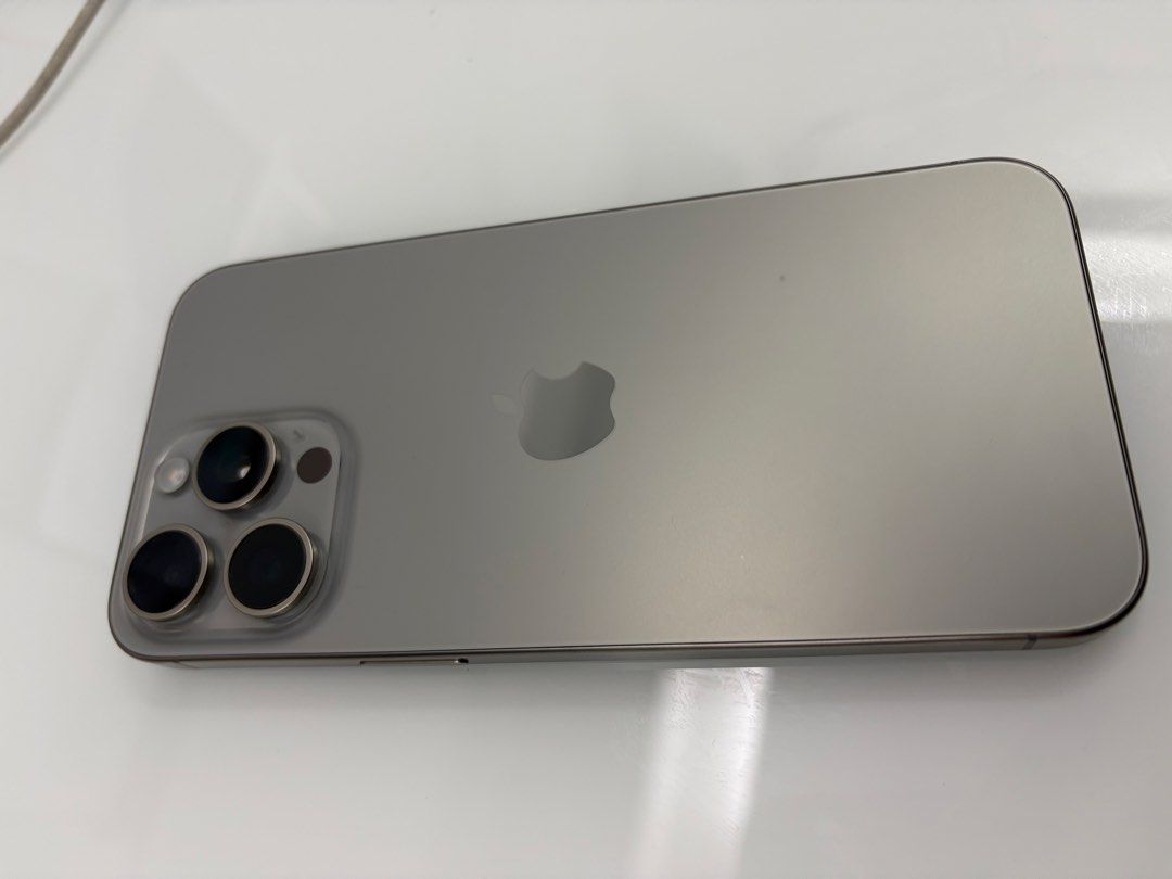 Iphone 15 Pro Max (Category: iPhone 15 Series) located in Las Pinas. Submitted by kestereulogio (Listing ID 1470744887, Image 2). Description: .