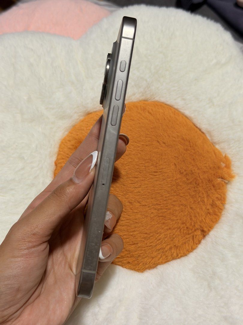 iPhone 15 pro max (Category: iPhone 15 Series) located in Mandaluyong City. Submitted by empresskie (Listing ID 1470755129, Image 2). Description: FOR SALE 📱🤍 iPhone 15 Pro Max 256GB Natural Titanium •Bought from Power Mac Center •89% Battery Health •809 Battery Cycle Count •Complete with original box, receipt, and charger •Lady owned 38,000 fixed price PM for inquiries. Serious buyers only. First come, first served! .