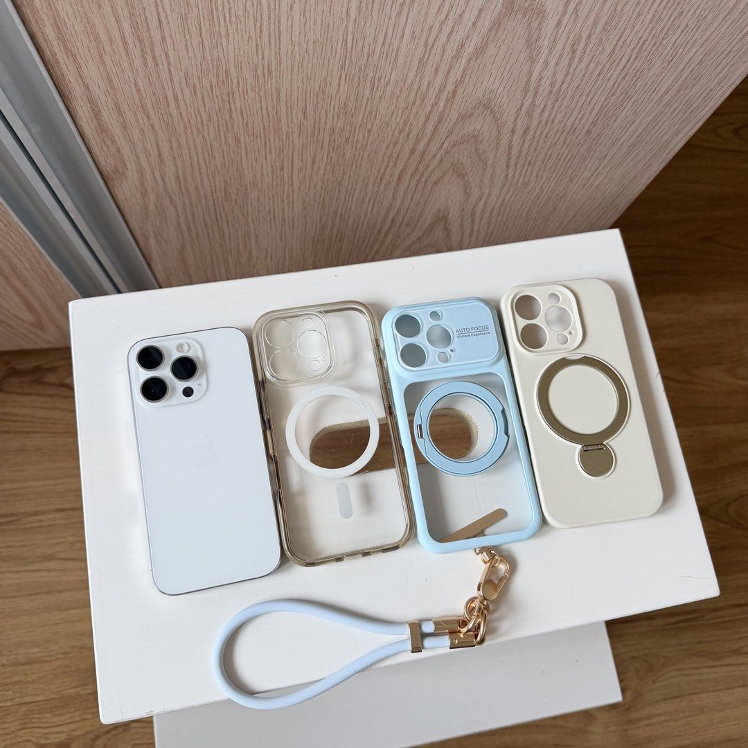 iPhone 16 Pro 265GB No issue (Category: iPhone 16 Series) located in Taguig. Submitted by bea.b (Listing ID 1470802405, Image 3). Description: - Model: iPhone 16 Pro - Storage: 256GB - Color: White Titanium - Condition: No issues, pristine and well-maintained - Inclusions: Multiple free phone cases with strap and stands ^^ Lost the box na but I still have the receipt and the photos of the box matching the serial number of the phone and other proo