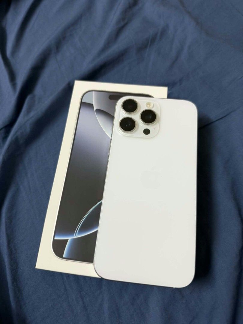 iphone 16 pro max (Category: iPhone 16 Series) located in Manila. Submitted by rodrigo23301 (Listing ID 1470788116, Image 1). Description: iphone 16 pro max 256gb white 90% batt health no dents no scratches no issue f.u inclusion casing box cord.