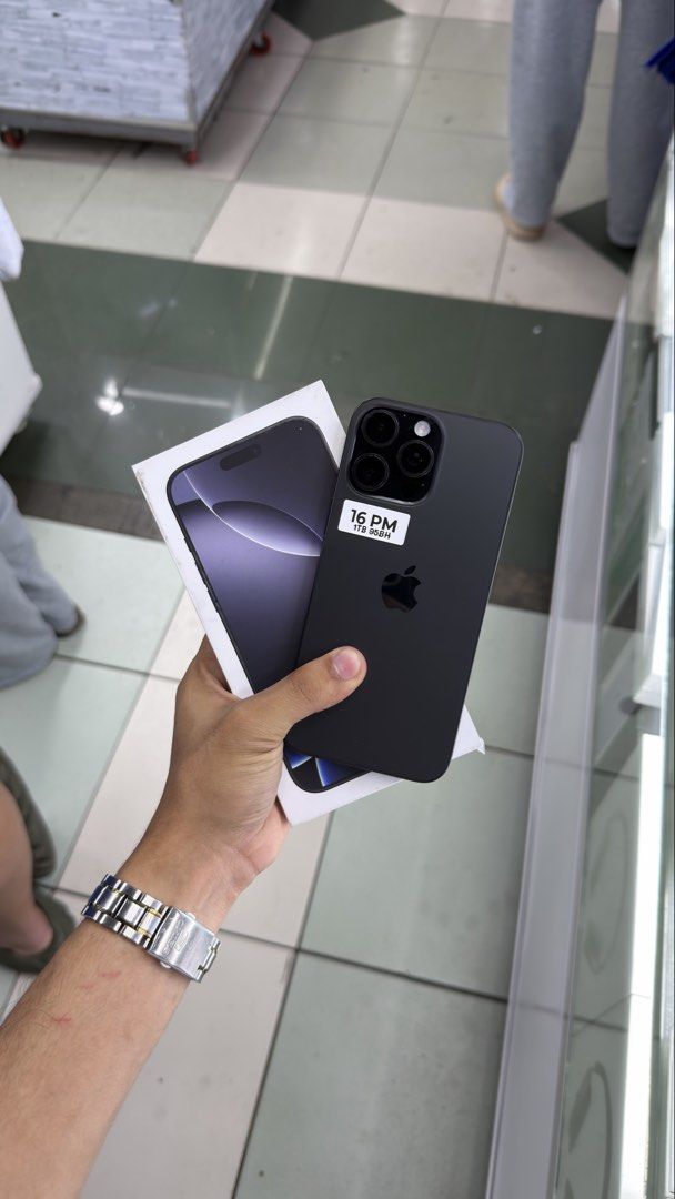 iPhone 16 Pro Max 1TB 95% BH Factory Unlocked with box NTC Approved (Category: Other Gadgets) located in Manila. Submitted by carimgadgets (Listing ID 1470837708, Image 1). Description: .