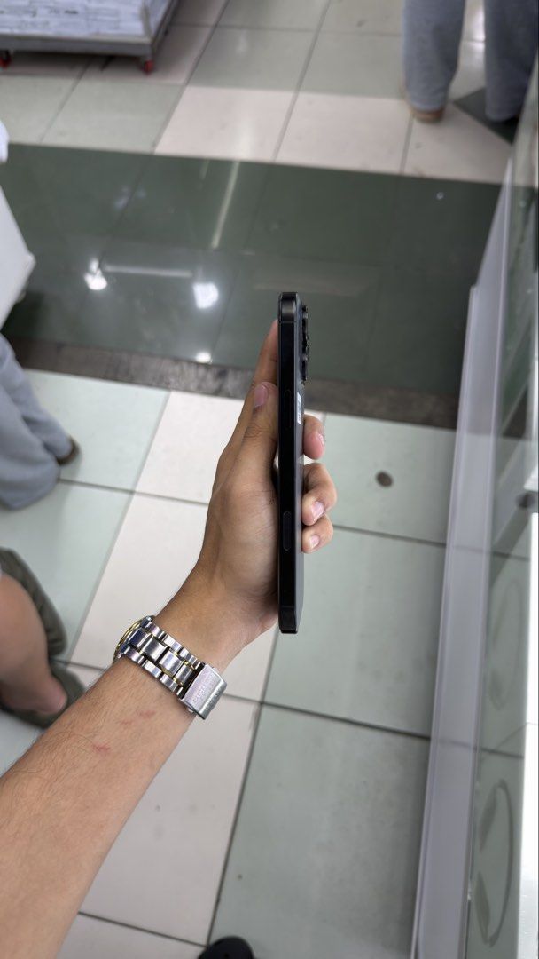 iPhone 16 Pro Max 1TB 95% BH Factory Unlocked with box NTC Approved (Category: Other Gadgets) located in Manila. Submitted by carimgadgets (Listing ID 1470837708, Image 2). Description: .