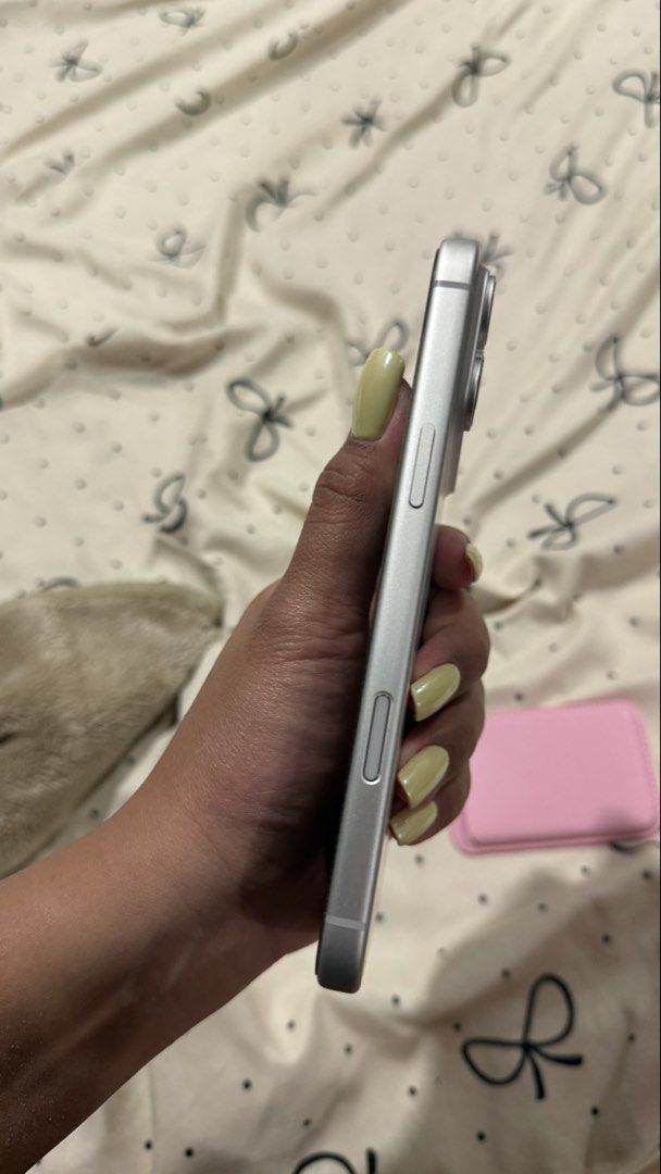 iPhone 17 Pro Max (Category: Cases & Sleeves) located in Manila. Submitted by cataquizchesca (Listing ID 1470842679, Image 2). Description: 📱 FOR SALE: iPhone 17 Pro Max (256GB) * Under warranty until 2027 * Smart-locked | NTC-approved * 🔋 100% Battery Health * Complete inclusions (box & charging cable) 🎁 WITH FREEBIES: * Tempered glass * Plateau cover * Phone cases Honest Issue: Has a small scratch and a tiny dent on the upper part of the pho