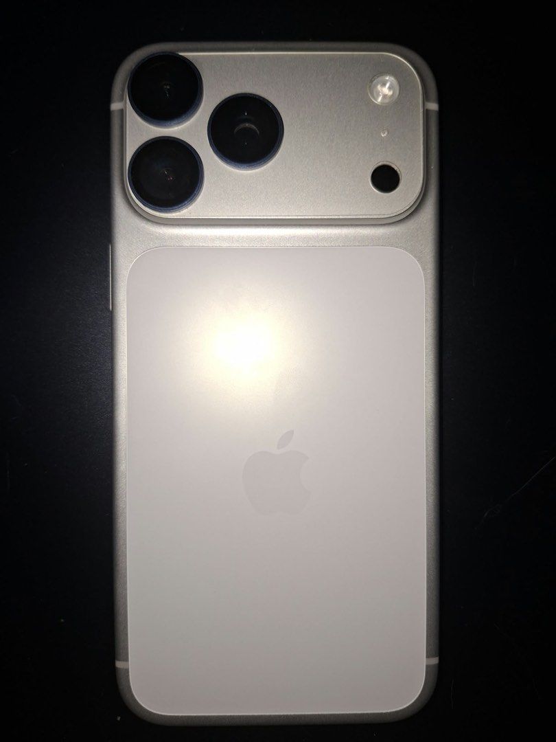 Iphone 17 PROMAX 256 GB (Category: iPhone 17 Series) located in Carmona. Submitted by danielley1234 (Listing ID 1470813501, Image 2). Description: BASA MUNA BAGO DM! R Open for SWAP Battery Health: 93% Cycle Count as of Date of posting: 314 Fully Paid Open Line Still on Warranty until December 2027 Only issue is meron chip sa may camera touch ang paint the rest goods. Iwas sa barat, price is still negotiable pero pass sa barat please. I prefer if