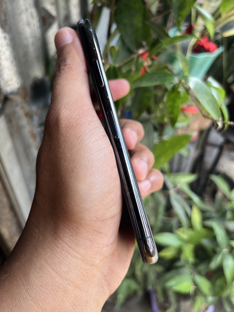 iPhone X 64gb (Category: Early Generation Mobile Phones) located in Caloocan City. Submitted by djaye.gadgets (Listing ID 1470791552, Image 3). Description: [Bypass Wifi] - Unable to read simcard Can login iCloud & Appleid. Once purchased, factory reset is restricted. Good for photography, gaming or backup phone FacelD Working True Tone not Working J/A Variant iOS 16.7.16 Battery Health 81% Physical Appearance 9.6/10 Check upon meetup 2,998 Fixed