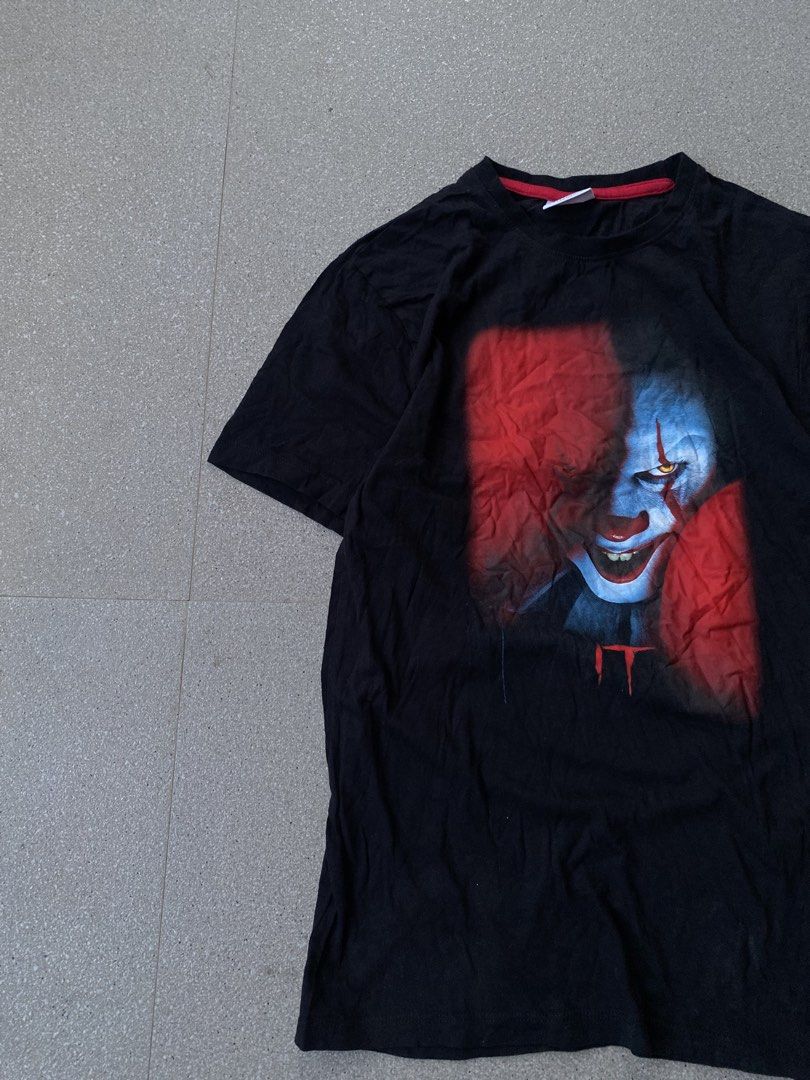 IT Chapter 2 Pennywise Graphic T-Shirt (Category: Tshirts & Polo Shirts ) located in Caloocan City. Submitted by webspot (Listing ID 1470794921, Image 2). Description: IT Chapter 2 Pennywise Graphic T-Shirt Size - Medium Width - 18 Length - 27 .