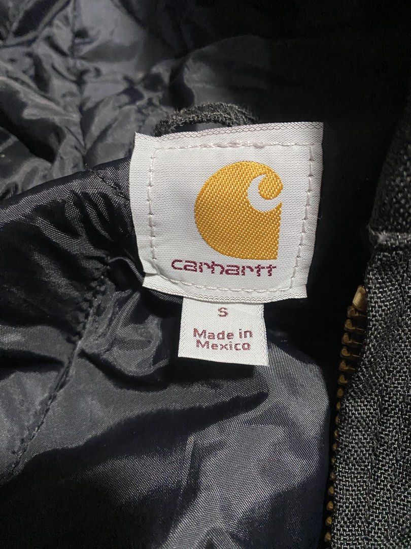 J133 Active Jacket (Category: Activewear) located in Naga. Submitted by justinerabang13 (Listing ID 1470862628, Image 3). Description: Carhartt j133 rubber patch active jacket 24x26 No issue As new condition.