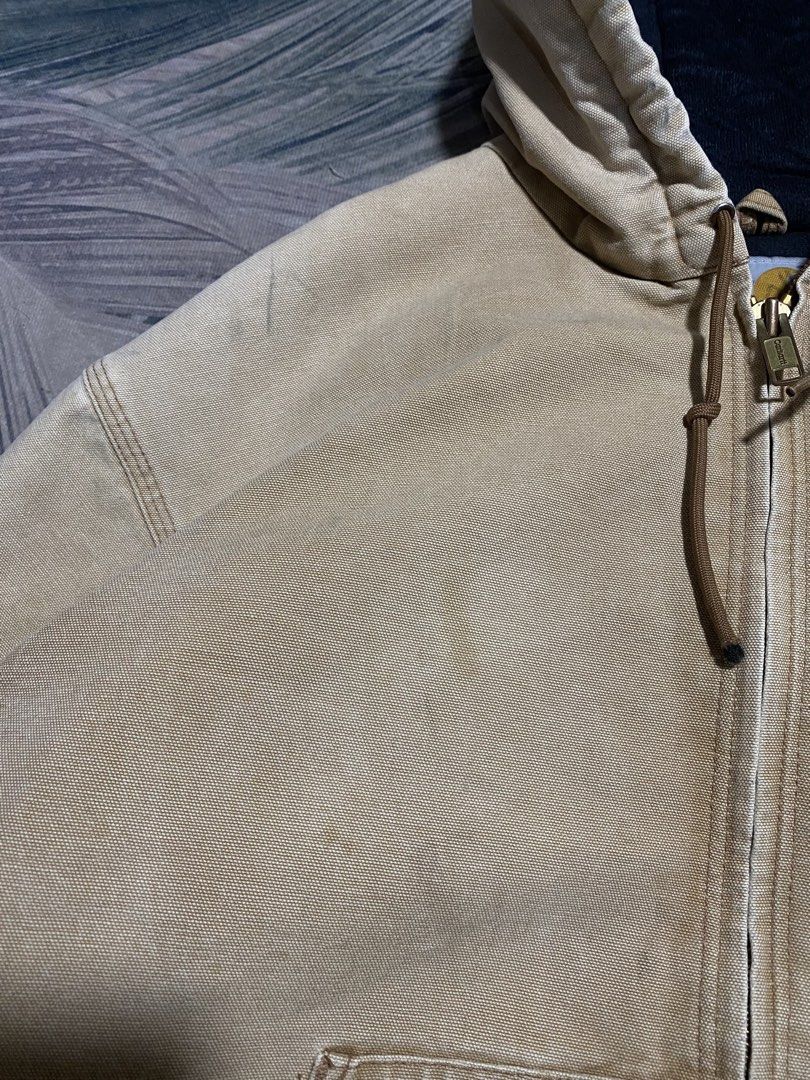 J140 Active Jacket (Category: Activewear) located in Naga. Submitted by justinerabang13 (Listing ID 1470864719, Image 3). Description: .