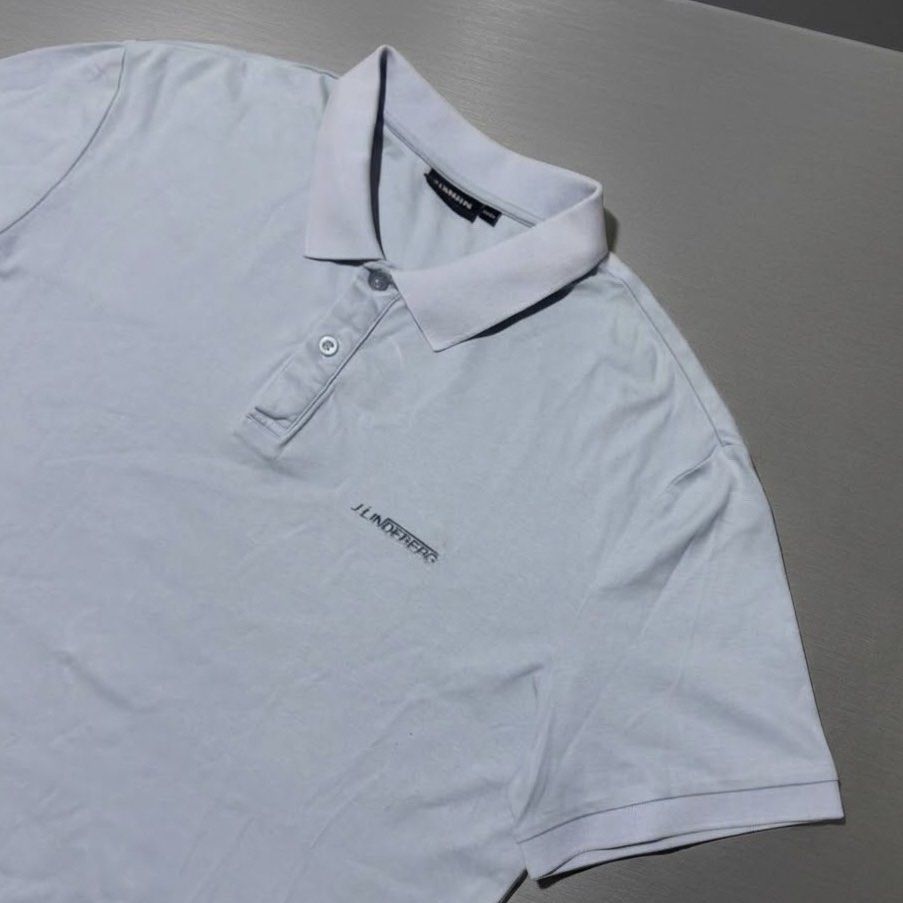 J. Lindeberg Golf Polo Shirt (Category: Tshirts & Polo Shirts ) located in Davao. Submitted by ckkb1821 (Listing ID 1470881219, Image 2). Description: J. Lindeberg Golf Polo Shirt Medium fit (20 x 26.5"L) Excellent condition Issue: minor fading sa logo (5th pic) ₱1,299 only + SF.
