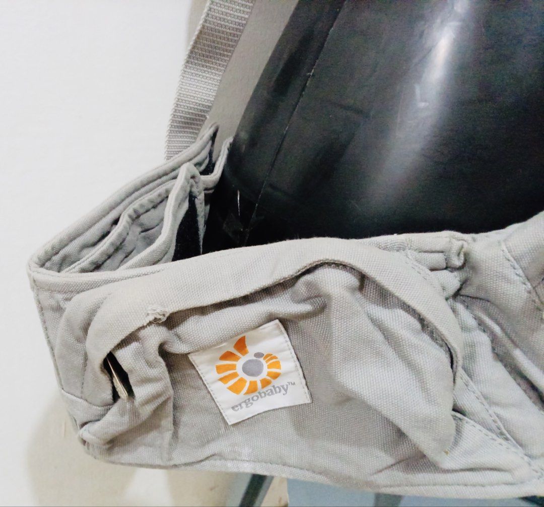 Japan Authentic (Category: Dresses) located in Quezon City. Submitted by charitoo369 (Listing ID 1470754612, Image 2). Description: legacy Ergobaby Original 3-Position Baby Carrier (Galaxy Grey), famous for its neutral gray cotton fabric adorned with embroidered white star clusters. Because the Original line is a discontinued/legacy model. From Japan authentic .