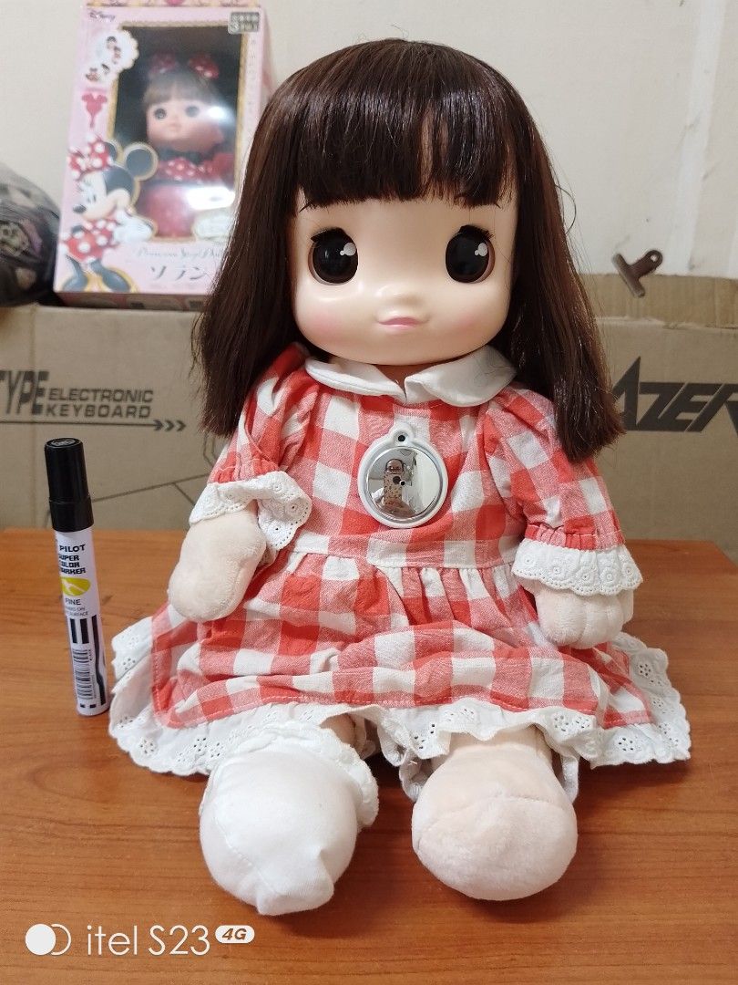 Japan interactive doll (Category: Kids Toys) located in Quezon City. Submitted by bees.kitty (Listing ID 1470814791, Image 1). Description: ‎P380 Japan interactive doll - preloved - na test ko po ito, working po sya, diko lang maintindihan sinasabi nya, no video na po kasi wala na akong type C batteries, needs 2pcs type C batteries and 1 CR 2032, na lobat na · ‎sold as is, what you see is what you get · ‎first to comment mine, confirm and pay po 