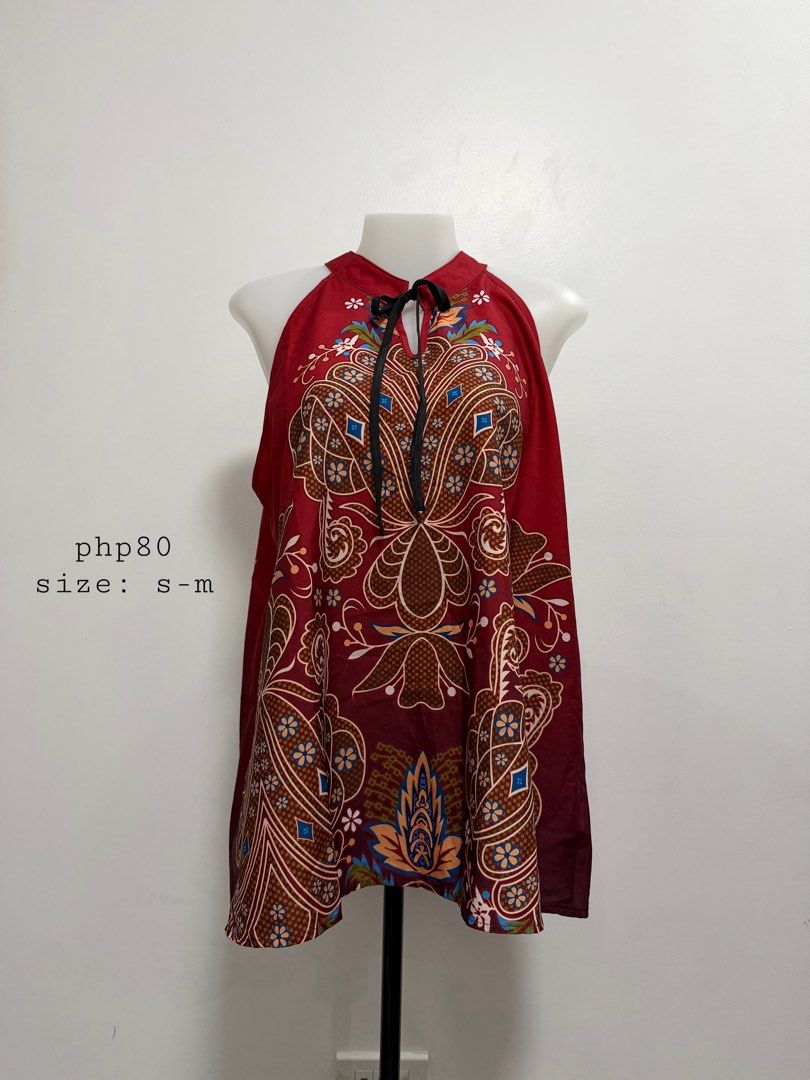 Japanese Blouse (Category: Sleeveless) located in Antipolo. Submitted by nlknn_ (Listing ID 1470841027, Image 1). Description: .
