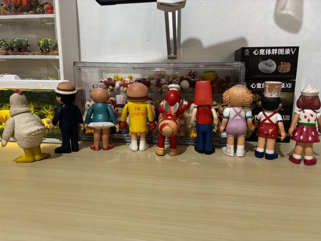 Vintage Jollibee standee complete set (Category: Figurines & Statues) located in Quezon City. Submitted by arieljr24 (Listing ID 1470894858, Image 2). Description: As is condition Free shipping nationwide Price is negotiable.