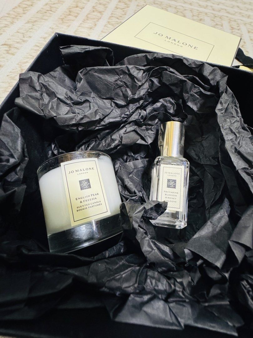 JOMALONE MINI CANDLE AND 9ML COLOGNE (Category: Fragrance & Deodorants) located in Agdangan. Submitted by lavishbyji22912 (Listing ID 1470743715, Image 2). Description: Authentic Complete set With box and paper bag Perfect gift Mini candle english pear and freesia 9ml nectarine honey blossom .