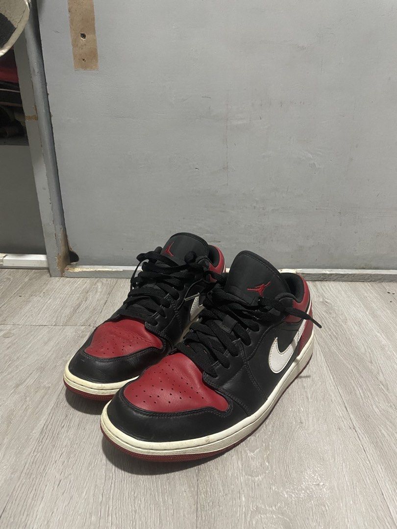 jordan 1 low bred (Category: Sneakers) located in Manila. Submitted by youngdrei (Listing ID 1470795624, Image 1). Description: jordan 1 low bred Size 10 Good condition no issue, need wash only Authentic .