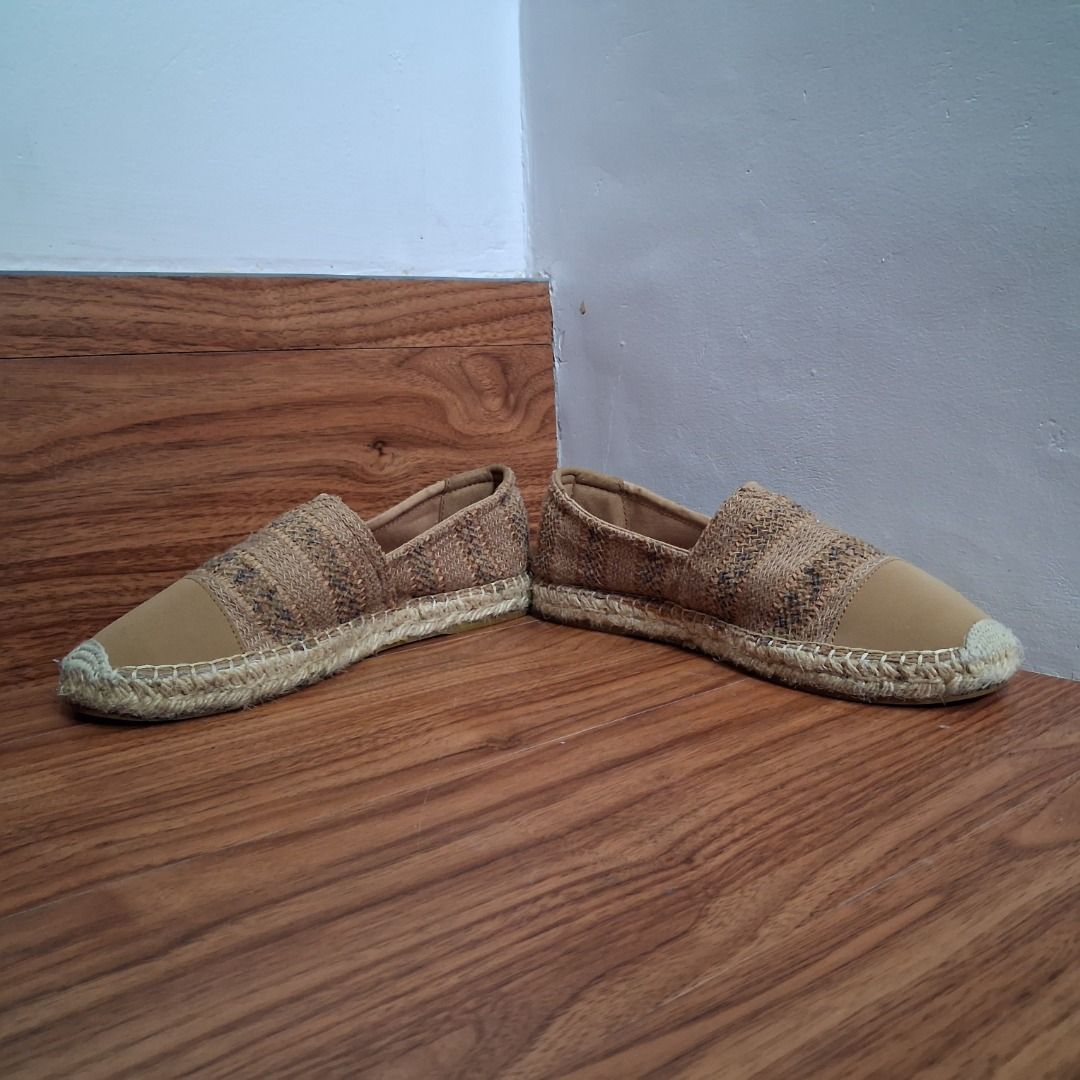 Joy & Mario Brown Patterned Slip-On Espadrilles (Category: Casual Shoes) located in Quezon City. Submitted by 357oclock (Listing ID 1470804780, Image 2). Description: Welcome to 357 O'clock, we sell sportswear & streetwear garments to satisfy your lifestyle needs. 🚚 Ships within 24 hours nationwide and international 💯 100% Objective item condition disclosure 👌 Excellent customer service 🐈 Cat friendly.