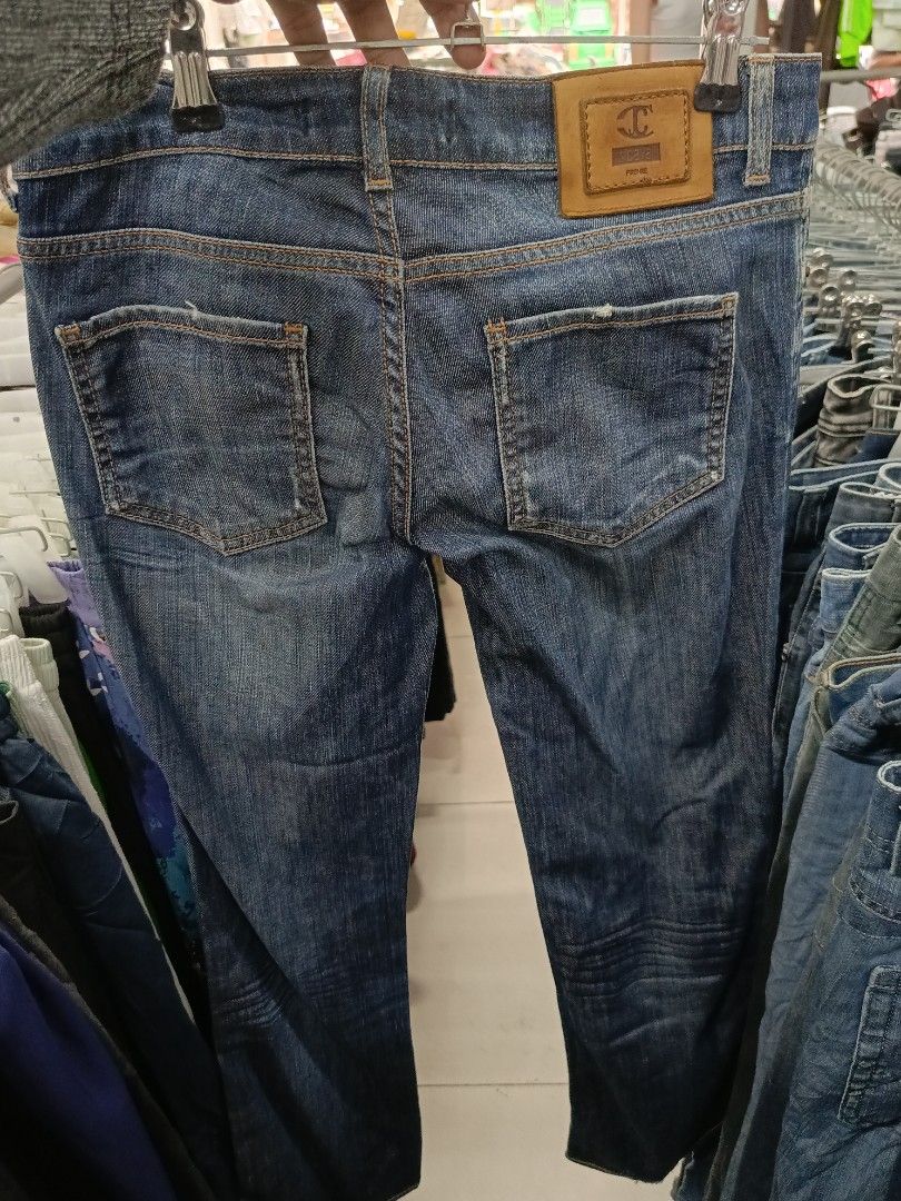 Just Cavalli Firenze Denim Jeans Blue (Category: Jeans) located in Cabatuan. Submitted by penthegreat (Listing ID 1470827083, Image 2). Description: - Brand: Just Cavalli Firenze - Color/Wash: Dark blue wash - Fit: Classic straight leg - Design: Classic five-pocket style with contrast stitching - Details: Branded leather patch on back waistband and engraved metal hardware - Closure: YKK zip fly with branded button - Condition: Great designer piec