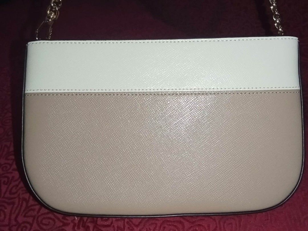 Kate Spade Mini bag (Category: Clutches) located in Silang. Submitted by sassyennaid (Listing ID 1470747452, Image 3). Description: Brand new Kate Spade mini bag from the US Delivery via Jnt Location: Silang, Cavite.