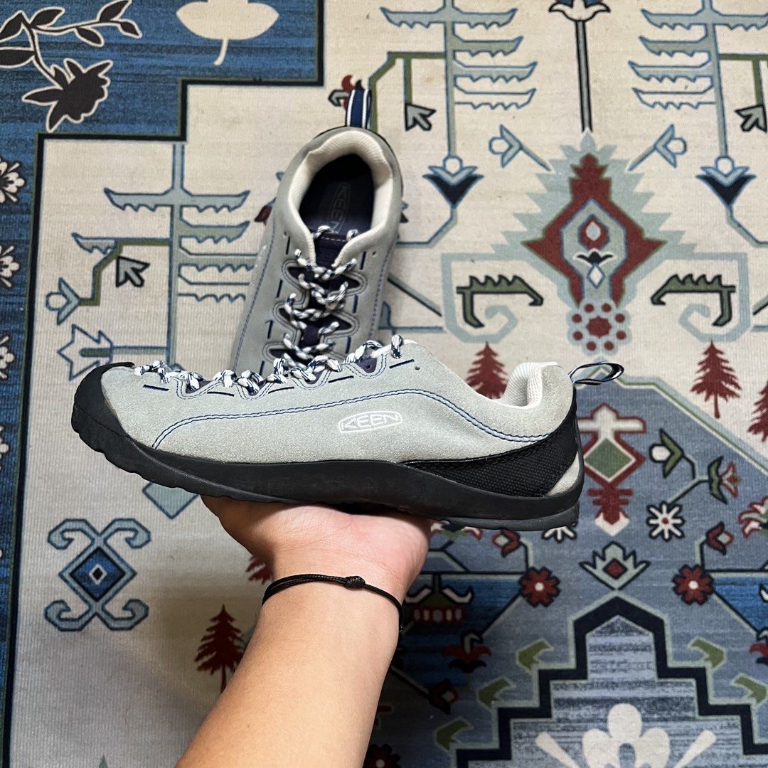 KEEN JASPER (Category: Sneakers) located in Manila. Submitted by dot.niel (Listing ID 1470777958, Image 3). Description: KEEN JASPER In excellent condition Size 9w 7.5m 39.5 EU 2800 shipped.