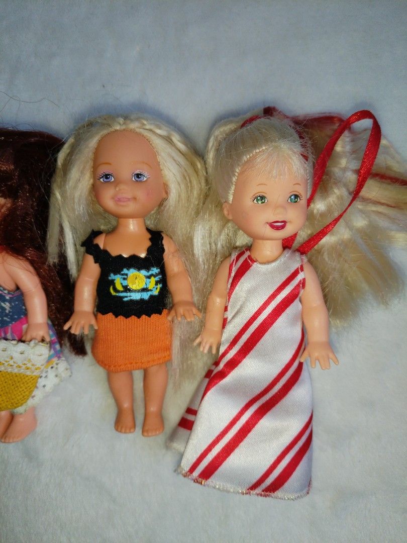 Kelly & friends doll set (Category: Kids Toys) located in Goa. Submitted by liz1104 (Listing ID 1470863020, Image 2). Description: Authentic Mattel produced dolls. Chelsie & peppermint Kelly - (with og red shoes) both wear og outfit. 1st doll - morena has articulated knees (loose), hands moveable side wards. Peppermint Kelly has penmark on her back. 4th doll has minor flaw on lips. All are wearing original Kelly clothes. Gcash First to pay Sf on 