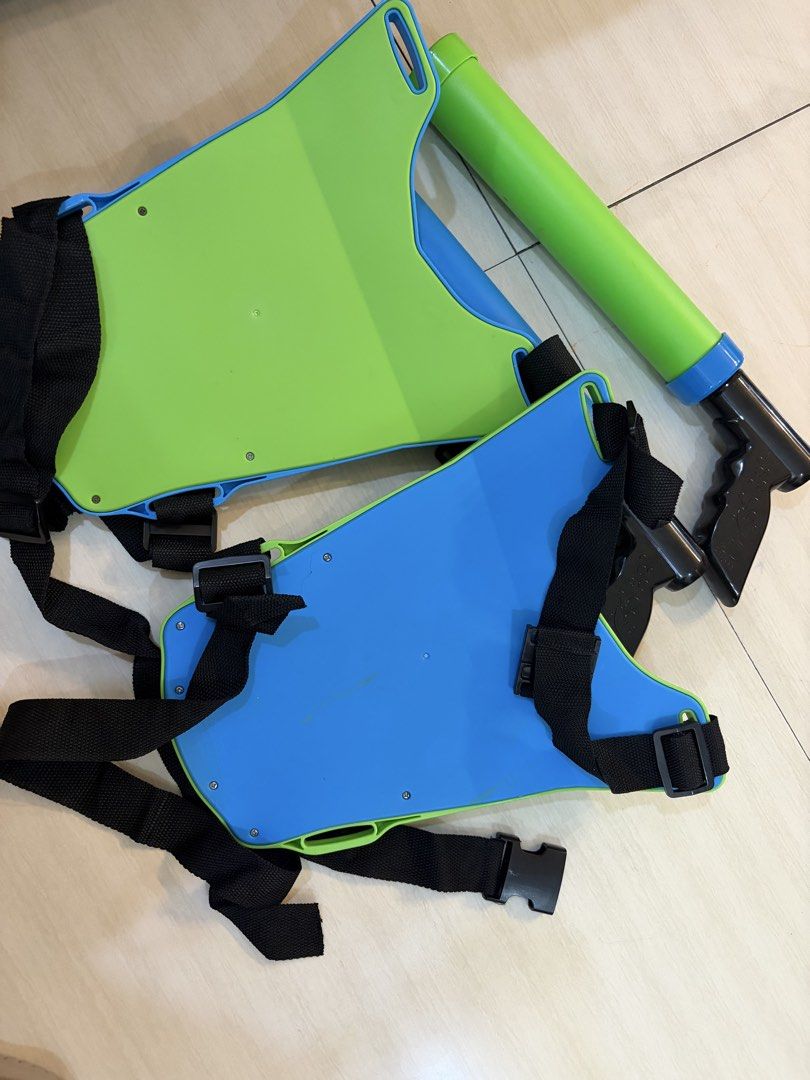 Kids water laser gun with armor set (Category: Everything Else Others) located in Manila. Submitted by chandleria (Listing ID 1470826278, Image 2). Description: brandnew but the some straps are broken as my son played with it.