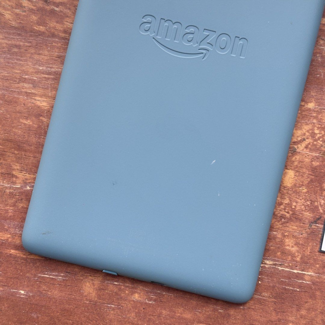 Kindle Paperwhite 4 32GB Blue/Black (Category: E-Readers) located in Quezon City. Submitted by emmzkie (Listing ID 1470927880, Image 3). Description: .