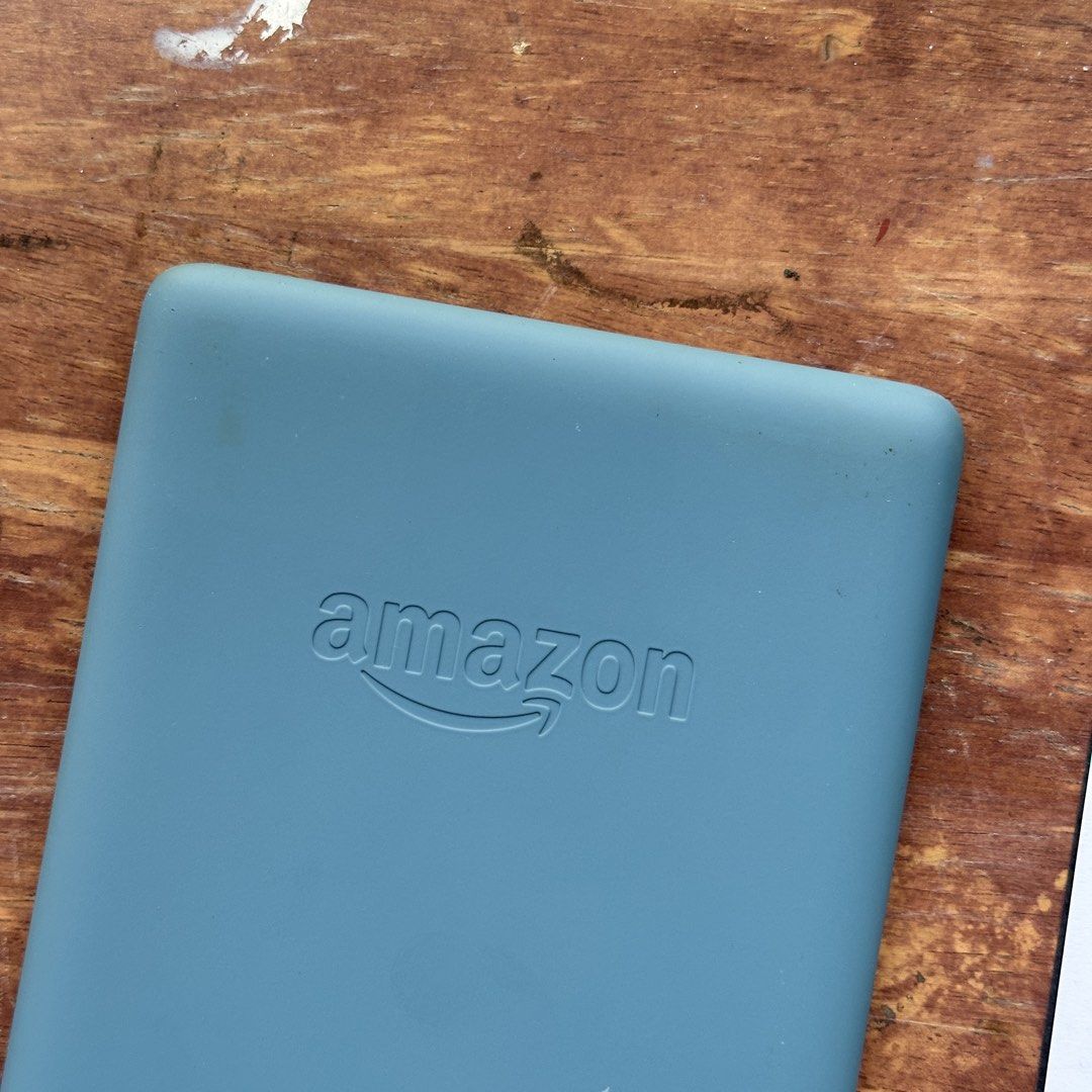 Kindle Paperwhite 4 32GB Blue/Black (Category: E-Readers) located in Quezon City. Submitted by emmzkie (Listing ID 1470927880, Image 2). Description: .