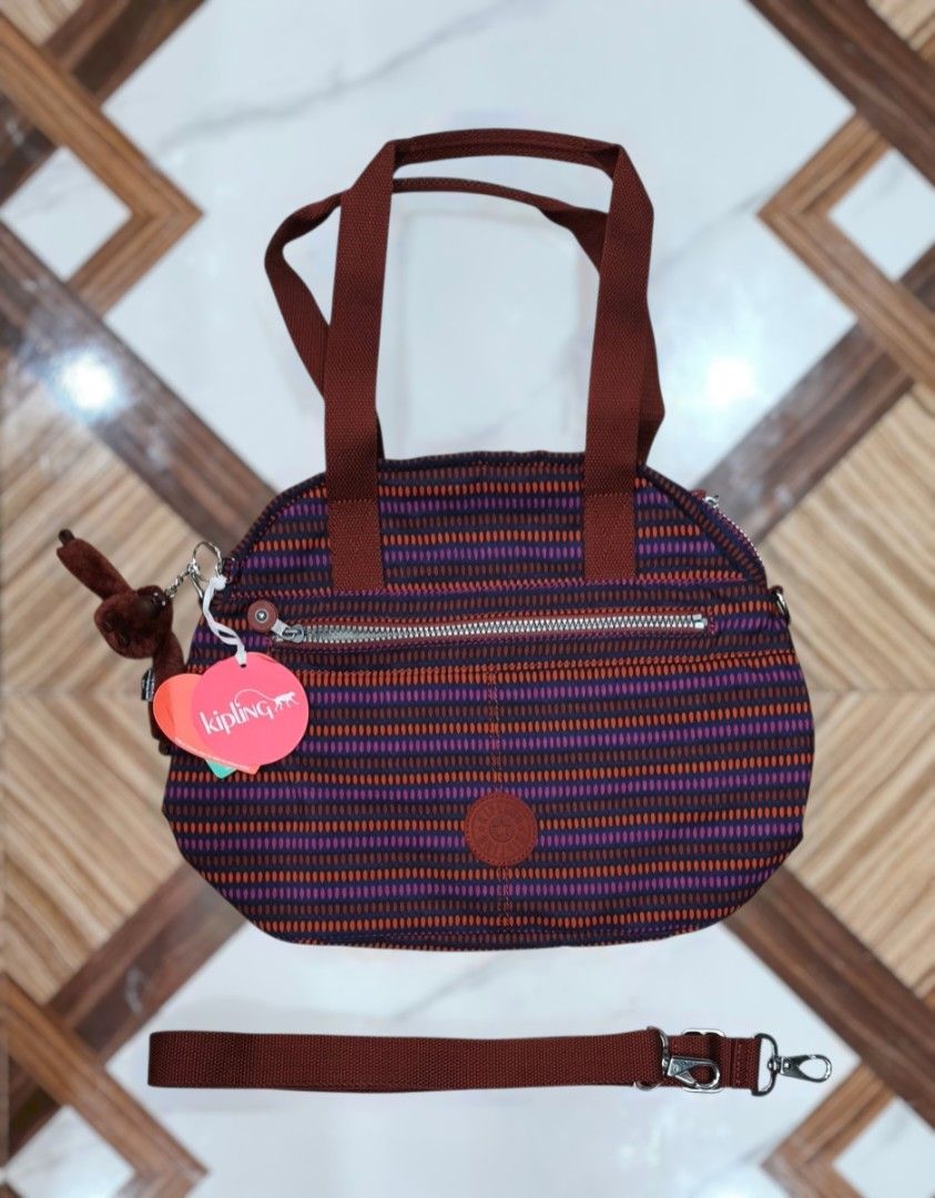 Kipling Erine Two-ways crossbody (Category: Cross-body Bags) located in Digos. Submitted by emmanuel28 (Listing ID 1470865382, Image 1). Description: Y2k Kipling Crossbody Authentic Model: Erine NOS never been use Location: Davao del sur Buyer shoulders shipping fee.