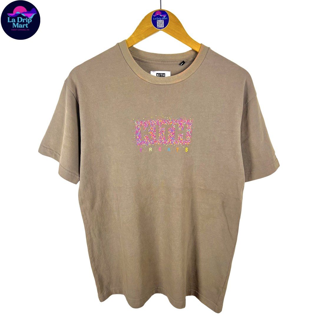 ‎“KITHxTREATS” SPRKL CANDY BOGO TEE (Category: Tshirts & Polo Shirts ) located in Taguig. Submitted by ldm.ph (Listing ID 1470745043, Image 1). Description: (LDM-D-0238) ‎Size:ACTUAL FIT:LARGE ‎Dimensions ‎Inches width:20 ‎Inches length:28 ‎Condition: GOOD ‎Color rate:8.5 ‎Flaws:Neckline discoloration ‎(READY TO WEAR) .