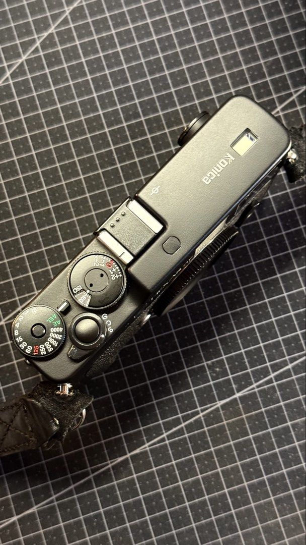 Konica Hexar RF Rangefinder Film Camera Body (Category: Cameras) located in Manila. Submitted by zoesvoyage (Listing ID 1470863727, Image 3). Description: Selling my Konica Hexar RF in near mint condition. The viewfinder is big and bright - ideal for 28mm shooters or even a bit wider and comfortable for glass-wearers like myself. Patch is contrasty. Aperture priority works great and the 1/4000 shutter speed allows you to shoot wide in bright cond