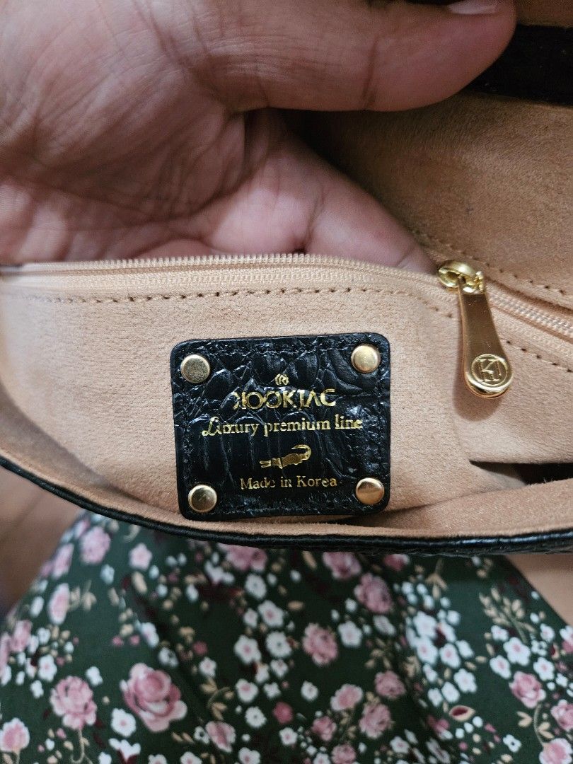 Kookjac crocs (Category: Clutches) located in Zamboanga. Submitted by Clairey03 (Listing ID 1470783059, Image 2). Description: can be clutch or kili bag.