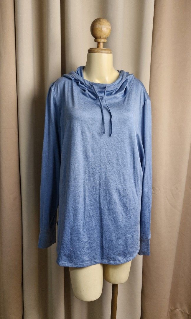 L: Hoody Jacket (Category: Coats, Jackets and Outerwear) located in Calabanga. Submitted by deniseallyson (Listing ID 1470865856, Image 1). Description: .