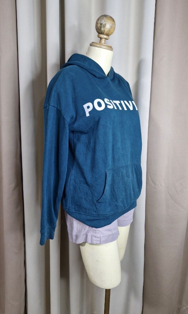 L: Kids Size Hoody Jacket (Category: Coats, Jackets and Outerwear) located in Calabanga. Submitted by deniseallyson (Listing ID 1470779199, Image 2). Description: .