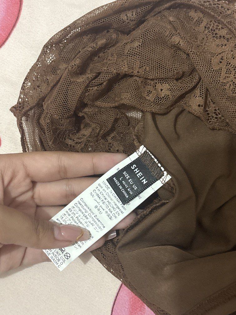 Lace brown skirt (Category: Skirts) located in Balanga. Submitted by melonayee (Listing ID 1470865000, Image 2). Description: Very new! Perfect for costumes 🩷.