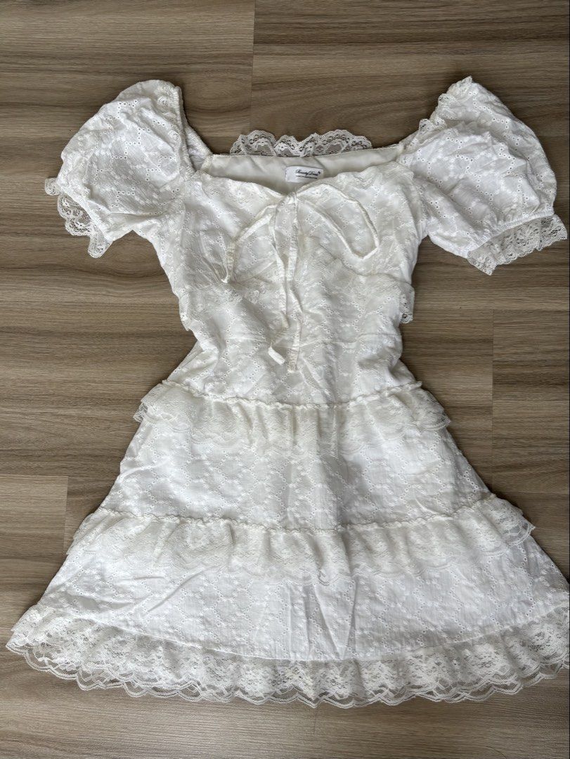 Lace Coquette Mini Dress (Category: Dresses) located in Taguig. Submitted by curatedbyk_ (Listing ID 1470856313, Image 3). Description: - Side Zipper - Not stretchable, only the sleeves - Good quality, not see through - Worn once only * No cancellation / return due to item doesn’t fit etc. (Condition & sizing are always well informed.) * Joy reservers / offer = blocked. * All items are cleaned and ready to wear. * Lalamove shipping only / meetup.
