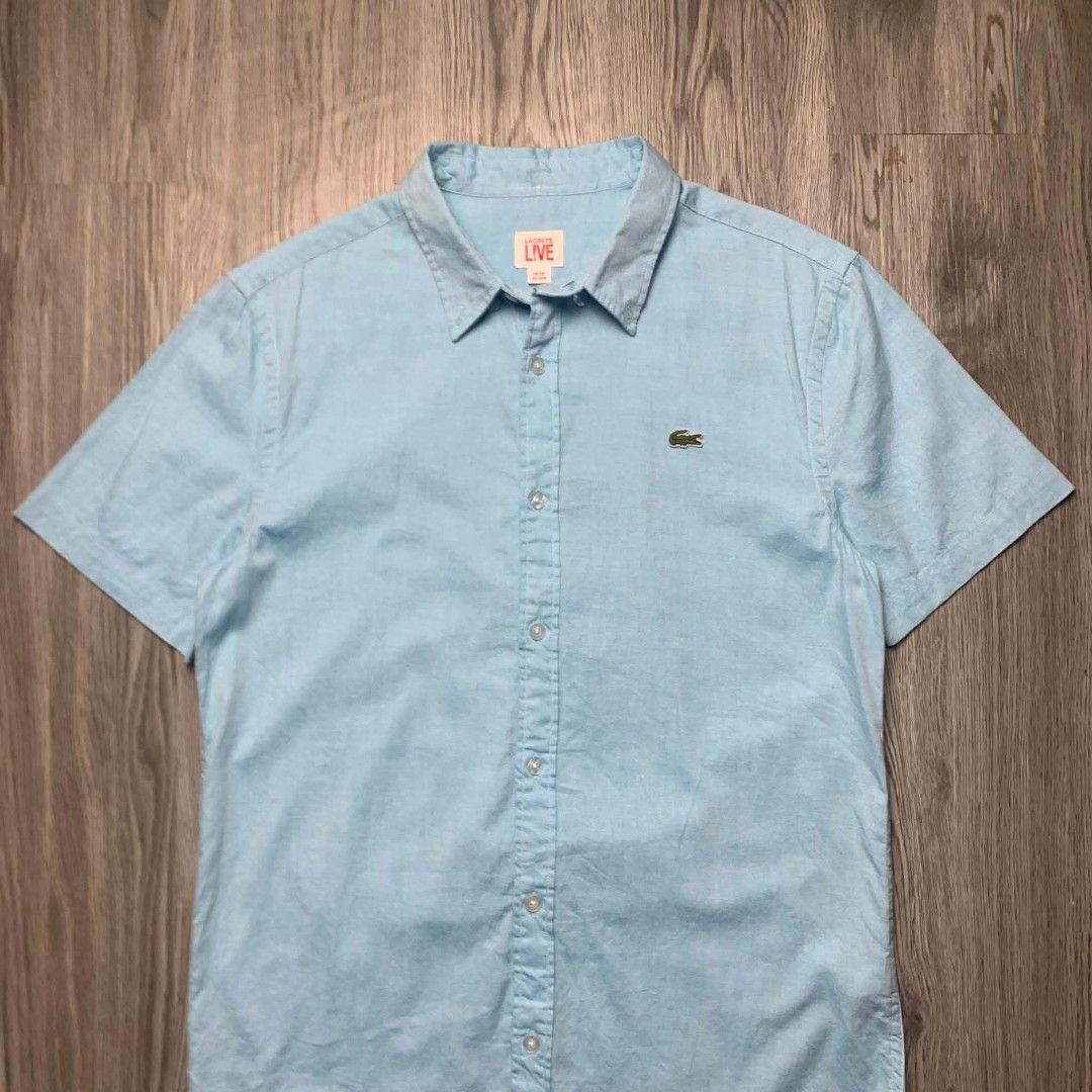 LACOSTE (Category: Tshirts & Polo Shirts ) located in Carmen. Submitted by luxurious_1 (Listing ID 1470800582, Image 3). Description: LACOSTE SZ SMALL LENGTH 20 WIDTH 27 EXCELLENT CONDITION NO ISSUE.