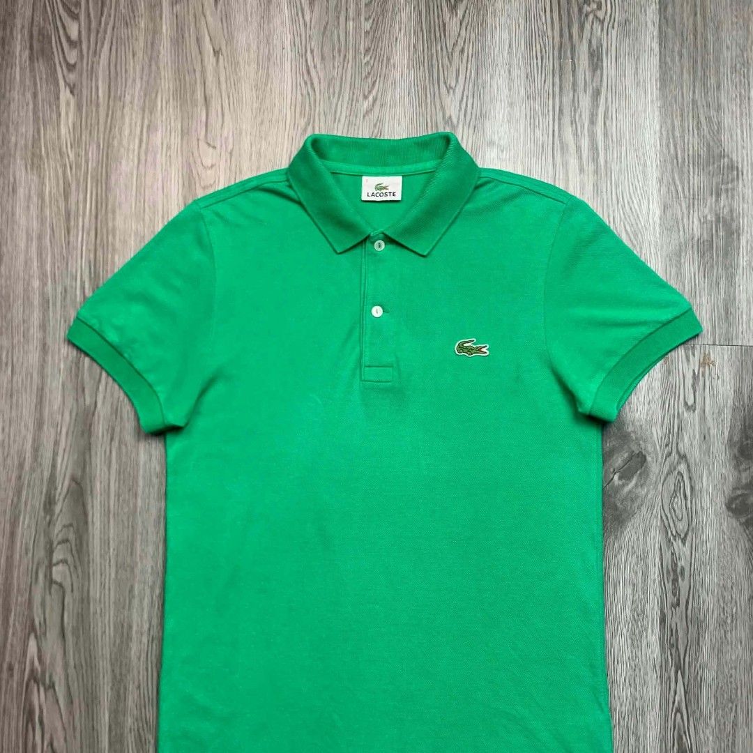 LACOSTE (Category: Tshirts & Polo Shirts ) located in Carmen. Submitted by luxurious_1 (Listing ID 1470800757, Image 3). Description: LACOSTE SZ 3 / SMALL LENGTH 19 WIDTH 27 EXCELLENT CONDITION NO ISSUE.