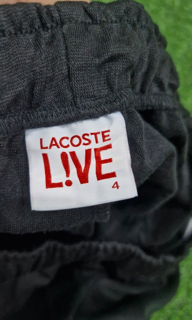 Lacoste live cotton short (Category: Shorts) located in Pili. Submitted by the_g_thrift (Listing ID 1470857185, Image 3). Description: size 4 on tag size: 28-34 length: 19 hem: 10.5 excellent condition no issue.