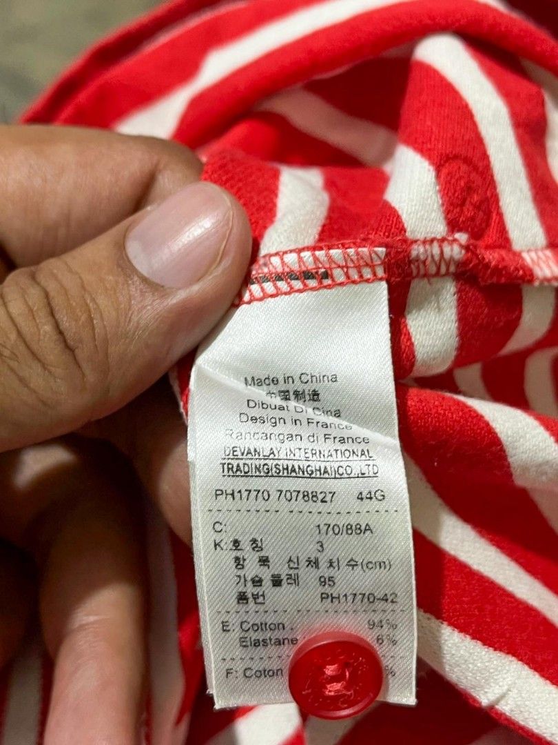 LACOSTE STRIPED POLO SHIRT (Category: Tshirts & Polo Shirts ) located in Davao. Submitted by blazing.rachel02 (Listing ID 1470808305, Image 3). Description: Size 3 on tag 19 x 27 (fits small to medium) Bagong bago pa No issue.