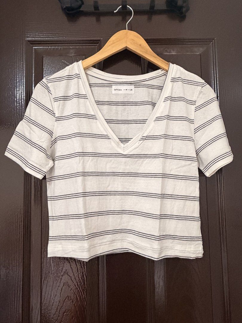 Lefties Striped V-Neck Crop Top Size M (Category: Shirts) located in Marikina City. Submitted by _bananahanaa (Listing ID 1470802356, Image 1). Description: - Brand: Lefties - Style: Black and white horizontal striped crop top with V-neck and short sleeves - Size: EUR M, MEX 28, keri sa small - Material: Lightweight cotton blend - Condition: Great casual everyday piece, sourced from a smoke-free home.