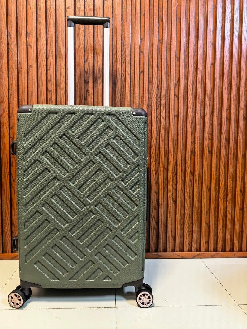 Legend Walker (Category: Luggage) located in Manila. Submitted by jzjapansurplus (Listing ID 1470752136, Image 2). Description: Brand: Legend Walker Deck Zipper Plus ✨ Like New Condition ✅ 💯 Legit Brand ✅ Medium luggage ✅ H25" x L16" x D9.5 inches ✅ Heavy Duty Guaranteed ✅ 360°Wheels All smooth ✅ TSA007 Lock with Key.