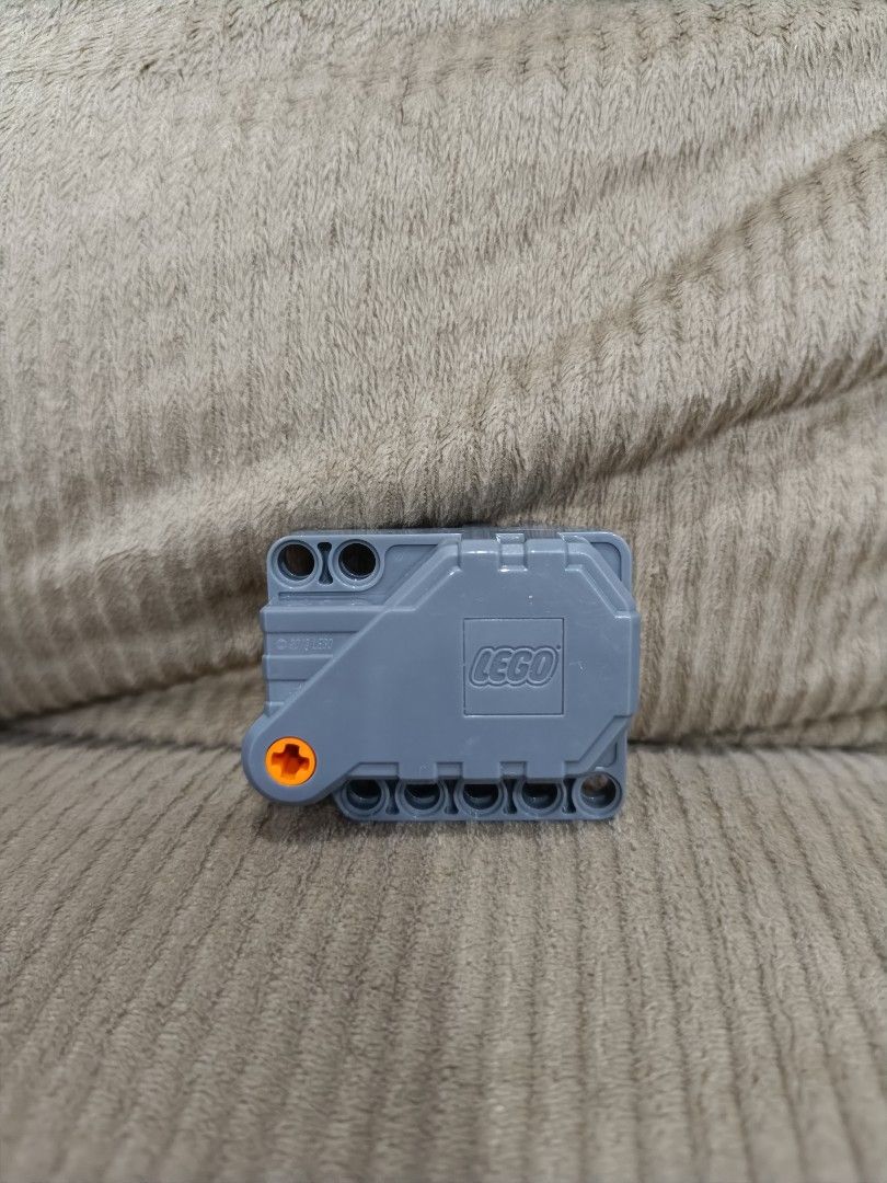 Lego Technic Pullback Motor 6x5x3 (Category: Action & Battle Toys) located in Manila. Submitted by calvin3teri (Listing ID 1470793600, Image 1). Description: 300 Grab/Lalamove only ( buyer will book and shoulder fee ) MOP: Gcash .