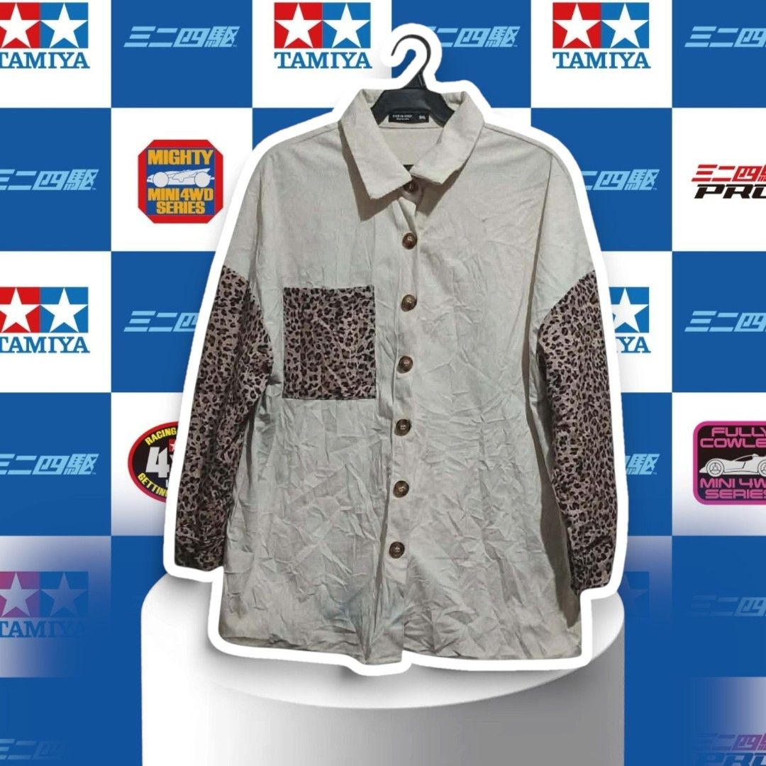 Leopard Print Patchwork Overshirt Blouse | Y2K Blouse (Category: Coats, Jackets and Outerwear) located in Makati City. Submitted by kayogre.ph (Listing ID 1470776241, Image 1). Description: TAYO PO, PINAKA-LOWEST AT THE MARKET! 💯 If natataasan po kayo sa PRESYO ko. Open po ang "MAKE OFFER" button ko. Kayo po mag-dedecide, ng PRESYO niyo. MABILISAN lang po ako magbenta. (all items, are sale on rush! 💨) 🚛 FAST & FREE SHIPPING on most items! ‡ DI