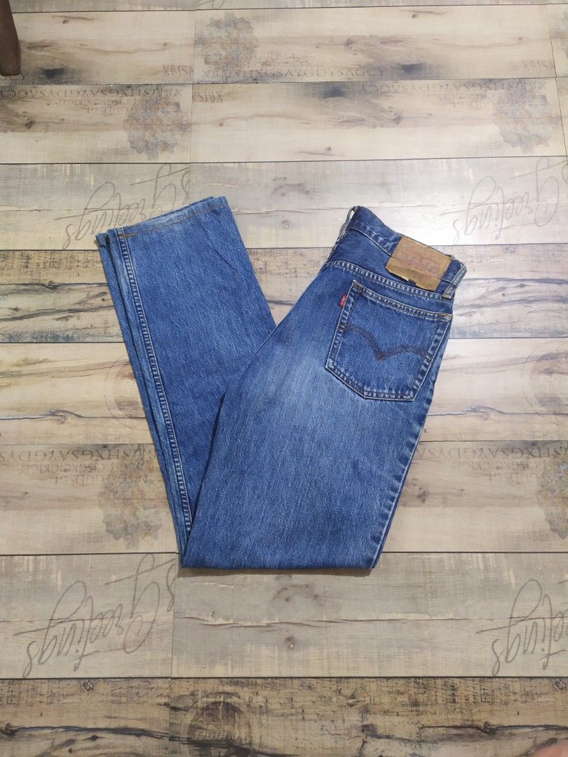 Levis 506 (Category: Jeans) located in Mahaplag. Submitted by thriftnimarz (Listing ID 1470750866, Image 1). Description: excellent condition issue only Yong SA patch see last pic paka solid pa color way w- 29 L- 42 hem- 7.5.