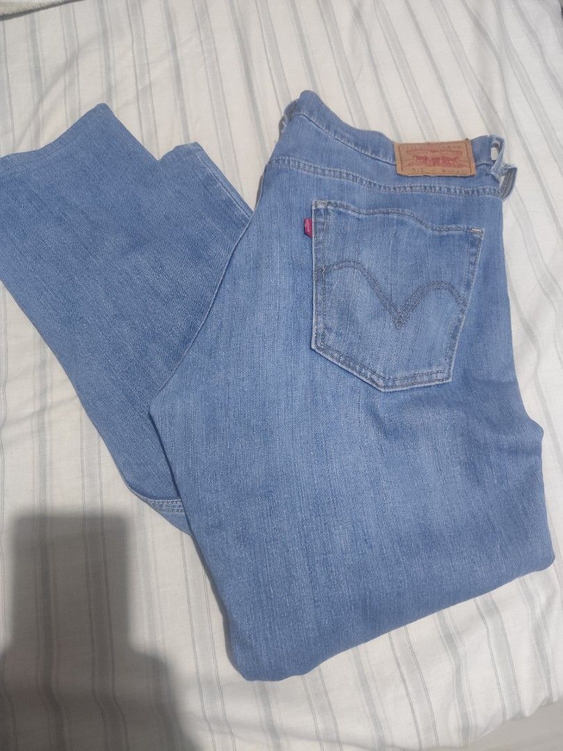 Levis 511 (Category: Jeans) located in Manila. Submitted by tim.tim4 (Listing ID 1470774677, Image 2). Description: Levi's 511 Size: 36 slightly used good condition Price: 1.2k Meet: Cubao, Tomas Morato, Kamias.